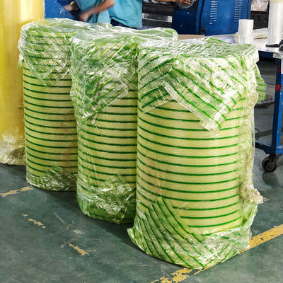 Un buen precio. 4 000/6000/8000m de longitud cinta de embalaje Jumbo en línea