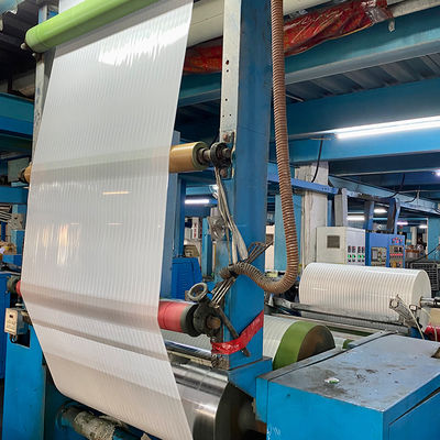 Un buen precio. Banda de embalaje BOPP impresa a medida Jumbo Roll 22 años de fábrica en línea